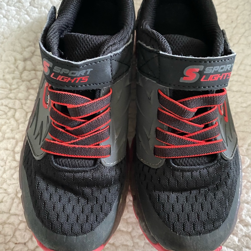 Sketchers S Sport Light Bram size 2